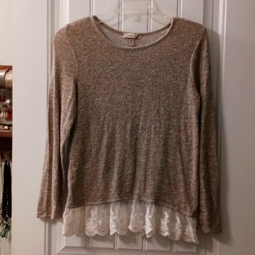 💛🤍  MOVING SALE!!!                     Girl's Speechless Sweater